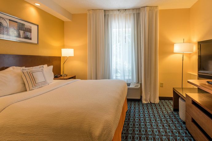 Imagen de la habitación del Hotel Fairfield Inn and Suites Savannah I-95 South. Foto 8