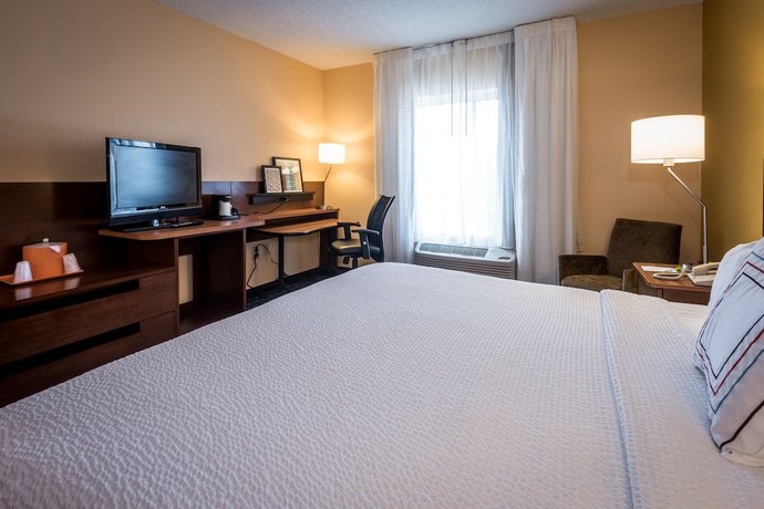 Imagen de la habitación del Hotel Fairfield Inn and Suites Savannah I-95 South. Foto 12