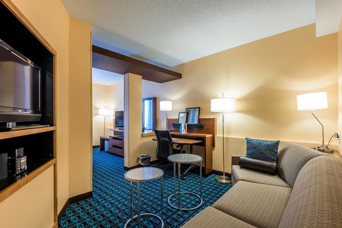 Imagen de la habitación del Hotel Fairfield Inn and Suites Savannah I-95 South. Foto 13