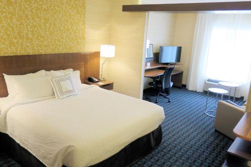 Imagen de la habitación del Hotel Fairfield Inn and Suites Stroudsburg Bartonsville / Poconos. Foto 17