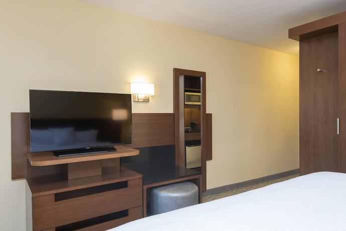 Imagen de la habitación del Hotel Fairfield Inn and Suites Tampa Westshore / Airport. Foto 12