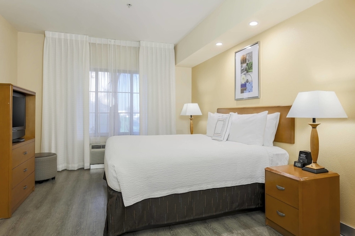 Imagen de la habitación del Hotel Fairfield Inn and Suites Temecula. Foto 7