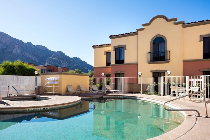 Imagen de los interiores del Hotel Fairfield Inn and Suites Tucson North/oro Valley. Foto 17