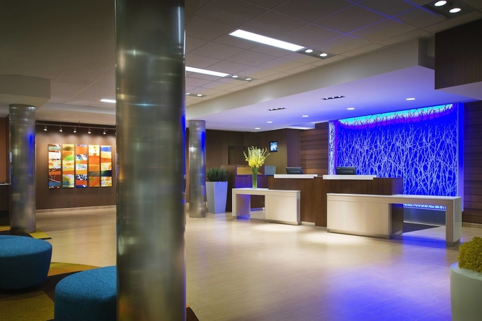 Imagen de los interiores del Hotel Fairfield Inn and Suites Tustin Orange County. Foto 15