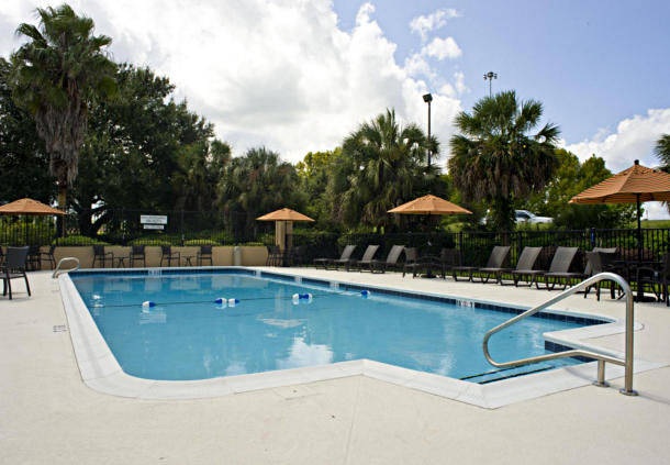 Imagen de la piscina del Hotel Fairfield Inn and Suites Valdosta. Foto 10