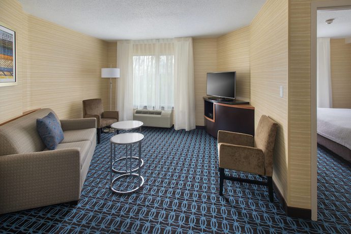 Imagen de la habitación del Hotel Fairfield Inn and Suites Verona. Foto 6