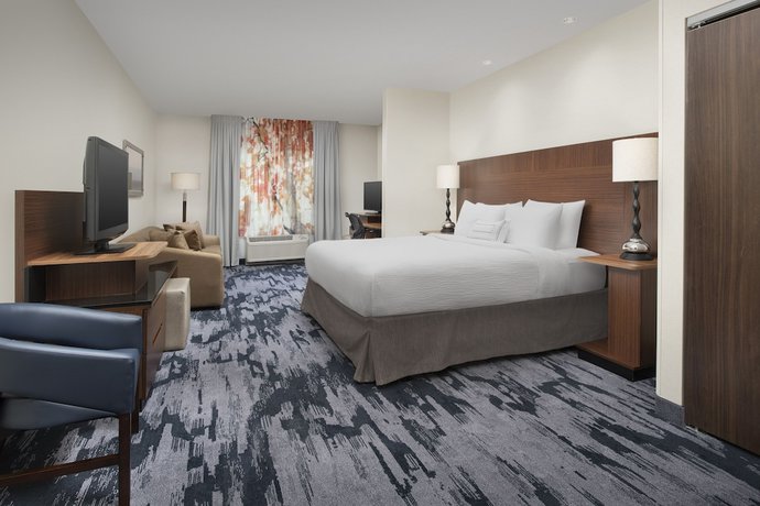 Imagen de la habitación del Hotel Fairfield Inn and Suites by Marriott Aberdeen. Foto 10