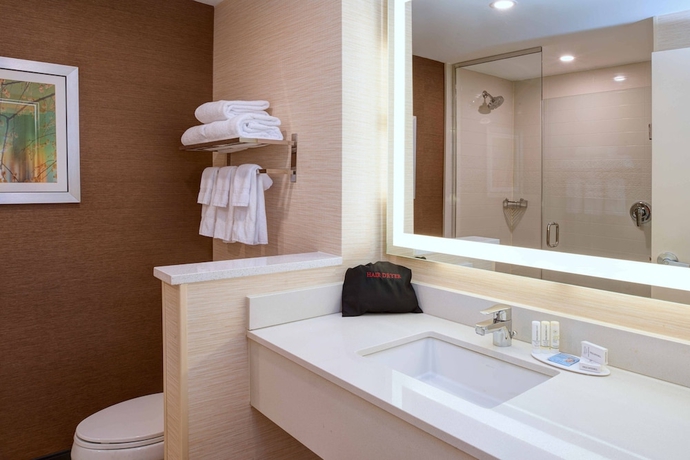 Imagen de la habitación del Hotel Fairfield Inn and Suites by Marriott Ann Arbor Ypsilanti. Foto 8