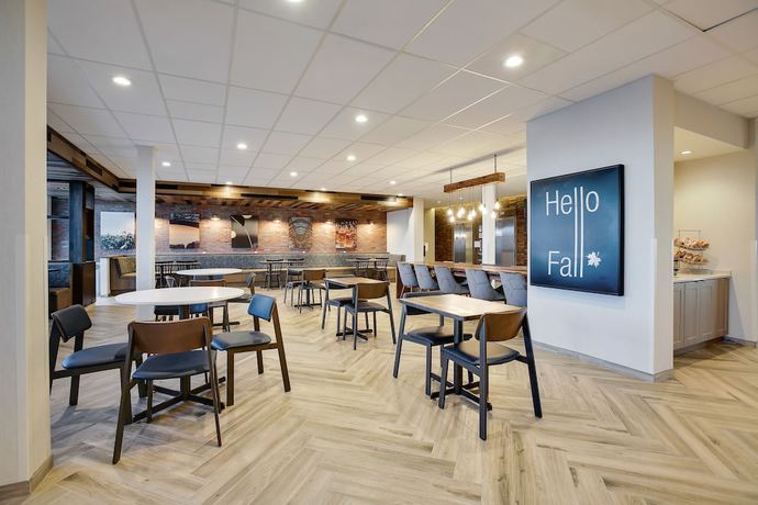 Imagen del bar/restaurante del Hotel Fairfield Inn and Suites by Marriott Bardstown. Foto 6