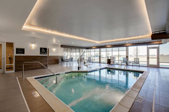 Imagen de la piscina del Hotel Fairfield Inn and Suites by Marriott Bardstown. Foto 20