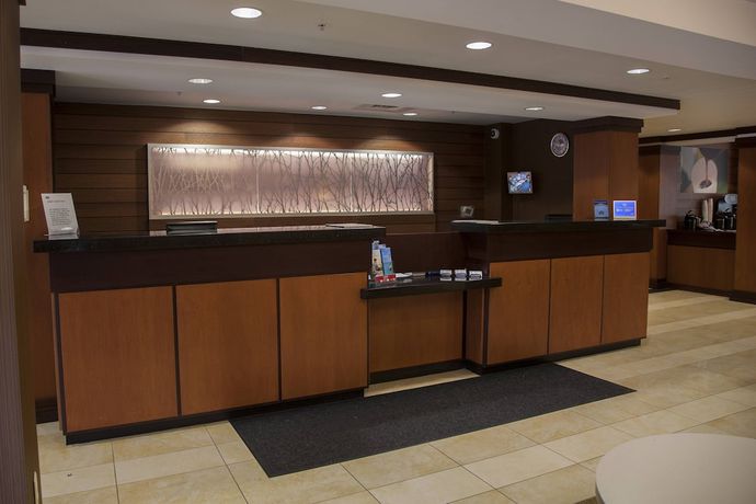 Imagen de los interiores del Hotel Fairfield Inn and Suites by Marriott Bedford. Foto 15