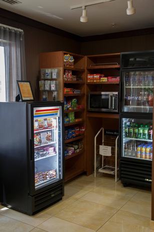 Imagen de los interiores del Hotel Fairfield Inn and Suites by Marriott Bedford. Foto 20