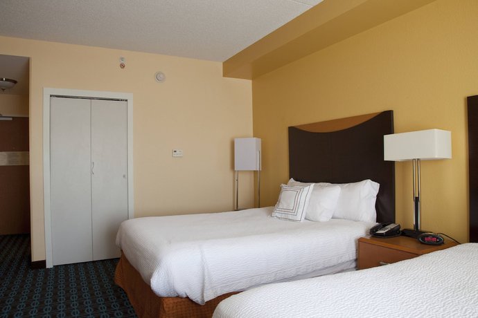 Imagen de la habitación del Hotel Fairfield Inn and Suites by Marriott Bedford. Foto 13
