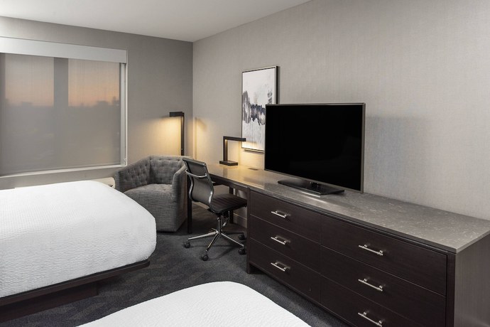 Imagen de la habitación del Hotel Fairfield Inn and Suites by Marriott Boston Logan Airport/Chelsea. Foto 2