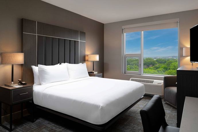 Imagen de la habitación del Hotel Fairfield Inn and Suites by Marriott Boston Medford. Foto 9