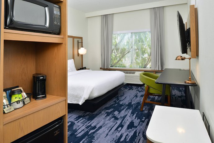 Imagen de la habitación del Hotel Fairfield Inn and Suites by Marriott Charlotte University Research Park. Foto 2