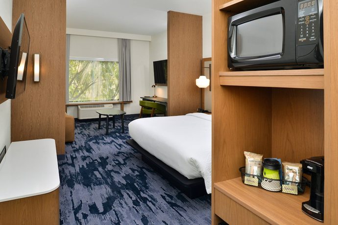 Imagen de la habitación del Hotel Fairfield Inn and Suites by Marriott Charlotte University Research Park. Foto 6