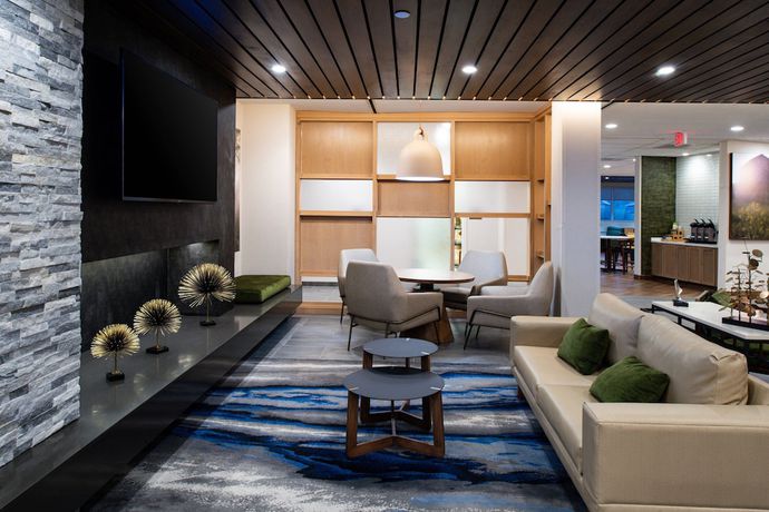 Imagen de los interiores del Hotel Fairfield Inn and Suites by Marriott Charlotte University Research Park. Foto 19