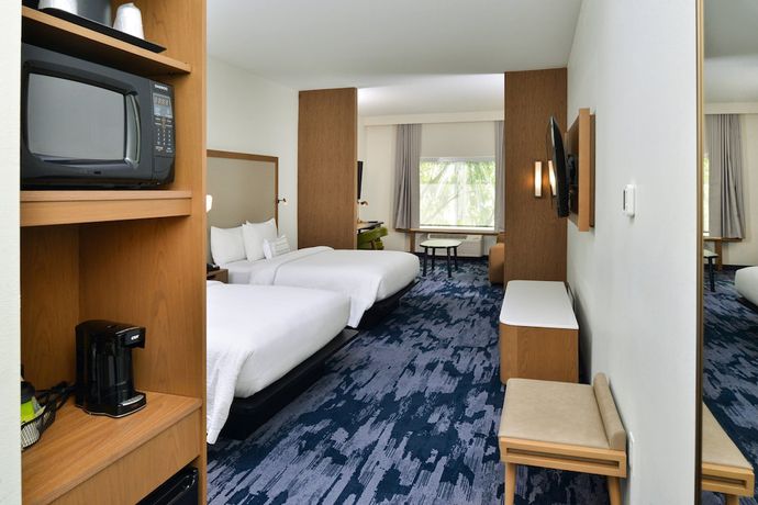 Imagen de la habitación del Hotel Fairfield Inn and Suites by Marriott Charlotte University Research Park. Foto 16