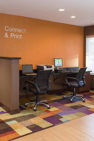 Imagen de los interiores del Hotel Fairfield Inn and Suites by Marriott Chicago Naperville/Aurora. Foto 12