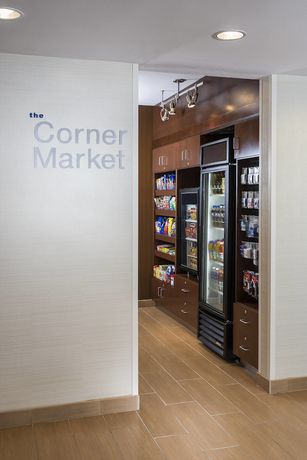 Imagen del bar/restaurante del Hotel Fairfield Inn and Suites by Marriott Chicago Naperville/Aurora. Foto 3