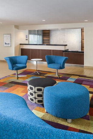 Imagen de los interiores del Hotel Fairfield Inn and Suites by Marriott Chicago Naperville/Aurora. Foto 13