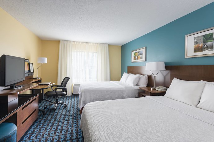 Imagen de la habitación del Hotel Fairfield Inn and Suites by Marriott Chicago Naperville/Aurora. Foto 8
