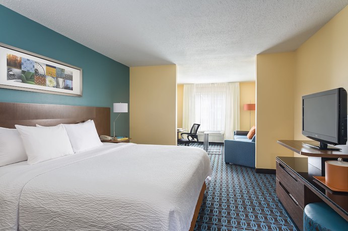 Imagen de la habitación del Hotel Fairfield Inn and Suites by Marriott Chicago Naperville/Aurora. Foto 11