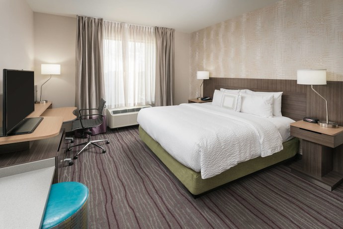 Imagen de la habitación del Hotel Fairfield Inn and Suites by Marriott Chicago Schaumburg. Foto 9
