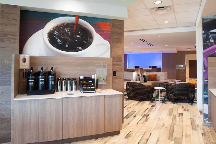 Imagen del bar/restaurante del Hotel Fairfield Inn and Suites by Marriott Clearwater Beach. Foto 2