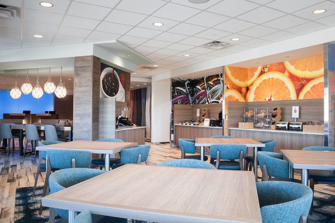 Imagen del bar/restaurante del Hotel Fairfield Inn and Suites by Marriott Clearwater Beach. Foto 4