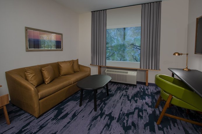 Imagen de la habitación del Hotel Fairfield Inn and Suites by Marriott Dallas Love Field. Foto 3