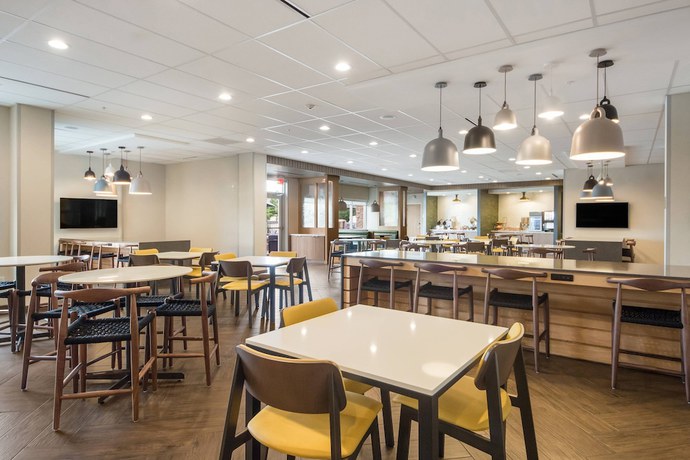 Imagen del bar/restaurante del Hotel Fairfield Inn and Suites by Marriott Dallas Plano/Frisco. Foto 4