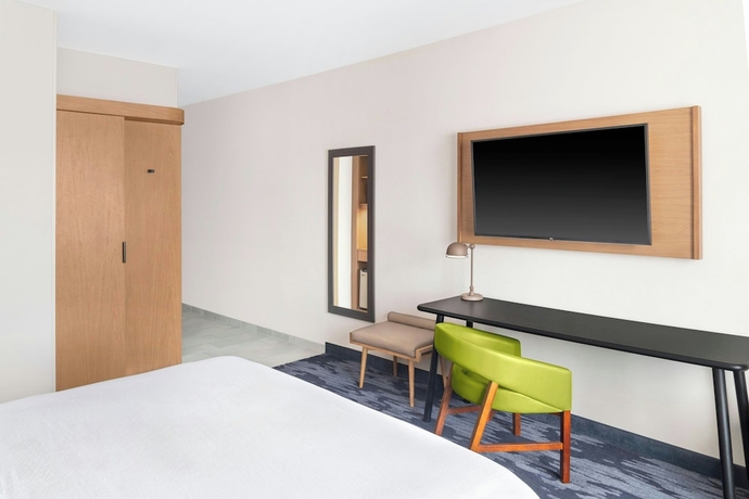 Imagen de la habitación del Hotel Fairfield Inn and Suites by Marriott Detroit Taylor. Foto 12