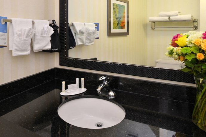 Imagen de la habitación del Hotel Fairfield Inn and Suites by Marriott Fort Pierce. Foto 5