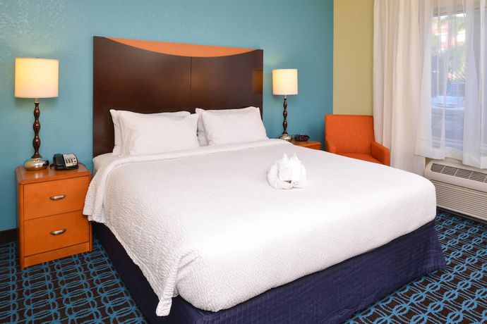Imagen de la habitación del Hotel Fairfield Inn and Suites by Marriott Fort Pierce. Foto 13