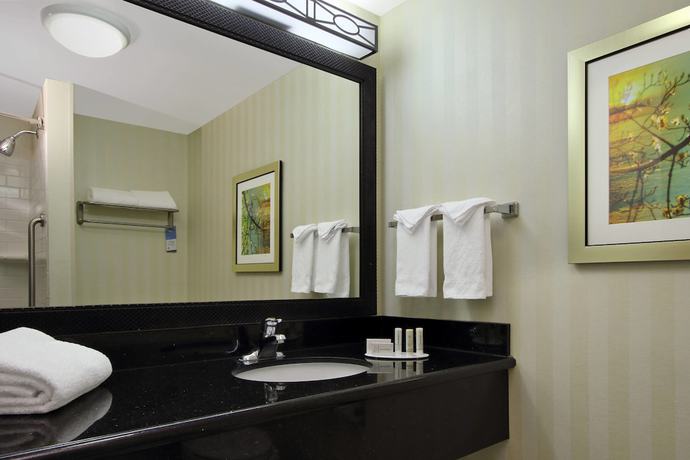 Imagen de la habitación del Hotel Fairfield Inn and Suites by Marriott Fresno Clovis. Foto 6