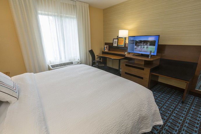 Imagen de la habitación del Hotel Fairfield Inn and Suites by Marriott Geneva Finger Lakes. Foto 11