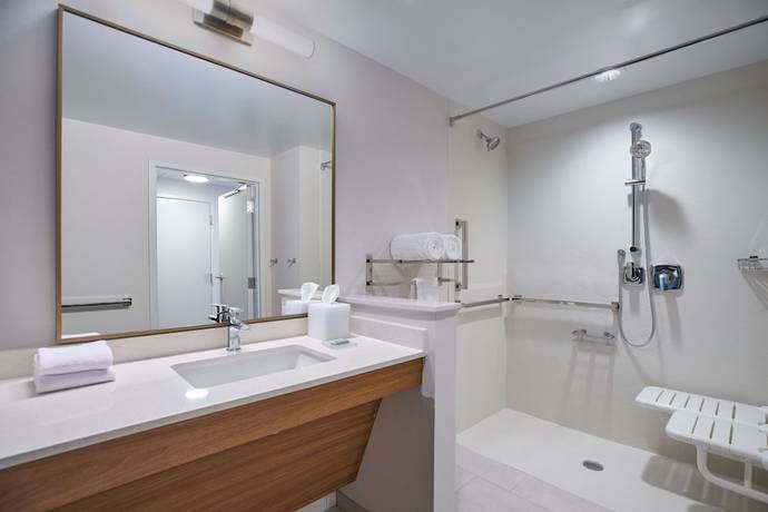 Imagen de la habitación del Hotel Fairfield Inn and Suites by Marriott Hagerstown. Foto 6