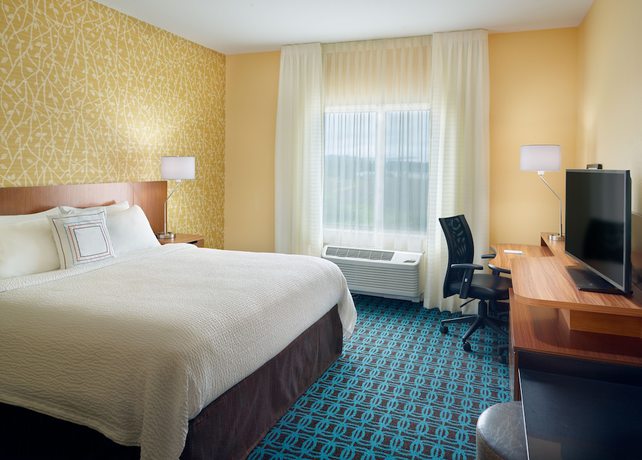 Imagen de la habitación del Hotel Fairfield Inn and Suites by Marriott Hendersonville Flat Rock. Foto 10