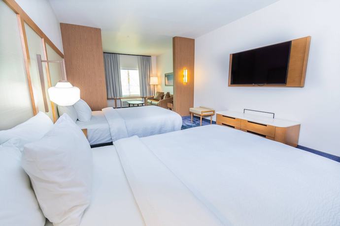 Imagen de la habitación del Hotel Fairfield Inn and Suites by Marriott Houston League City. Foto 5