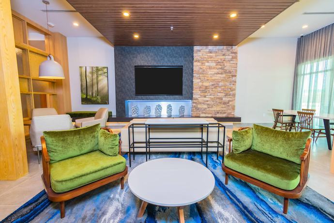 Imagen del bar/restaurante del Hotel Fairfield Inn and Suites by Marriott Houston League City. Foto 3