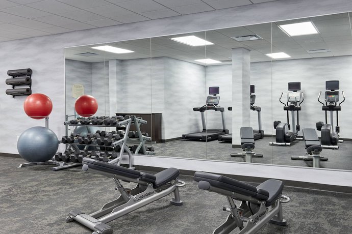Imagen de los interiores del Hotel Fairfield Inn and Suites by Marriott Indianapolis Downtown. Foto 16
