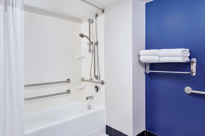 Imagen de la habitación del Hotel Fairfield Inn and Suites by Marriott Indianapolis Downtown. Foto 9