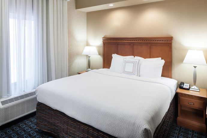 Imagen de la habitación del Hotel Fairfield Inn and Suites by Marriott Jacksonville Butler Blvd. Foto 2
