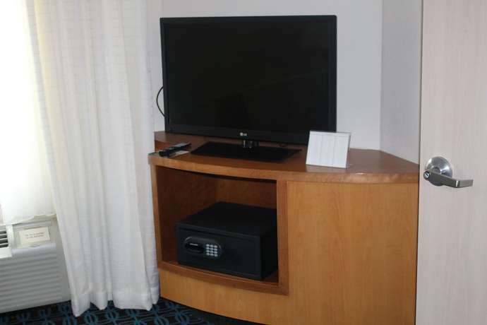 Imagen de la habitación del Hotel Fairfield Inn and Suites by Marriott Kansas City Liberty. Foto 3