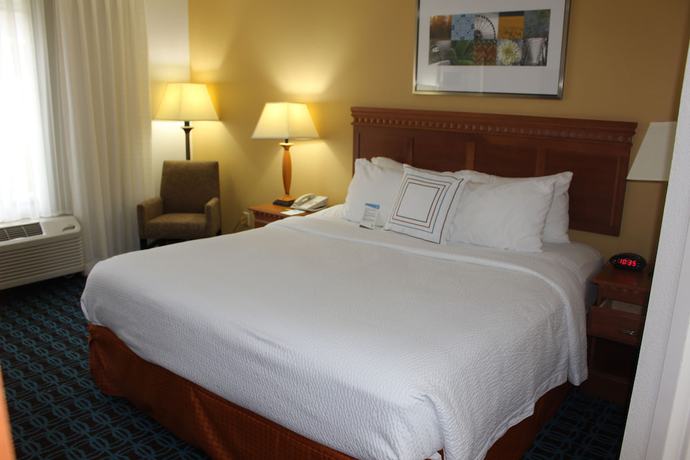 Imagen de la habitación del Hotel Fairfield Inn and Suites by Marriott Kansas City Liberty. Foto 7