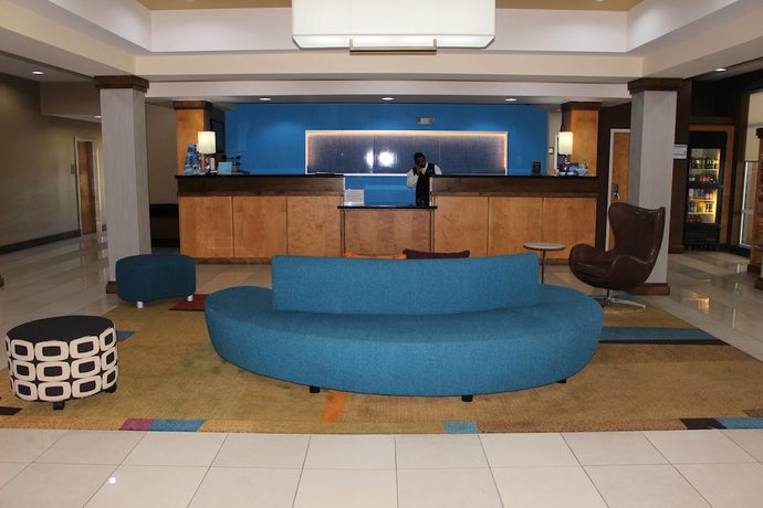 Imagen de los interiores del Hotel Fairfield Inn and Suites by Marriott Kansas City Liberty. Foto 14