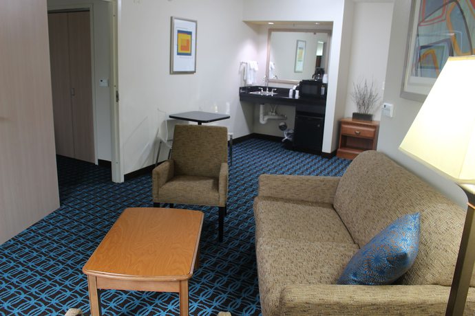 Imagen de la habitación del Hotel Fairfield Inn and Suites by Marriott Kansas City Liberty. Foto 11