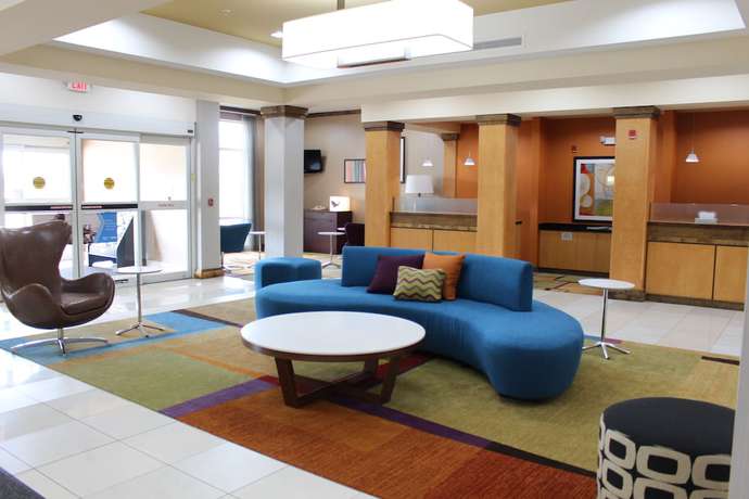 Imagen de los interiores del Hotel Fairfield Inn and Suites by Marriott Kansas City Liberty. Foto 20
